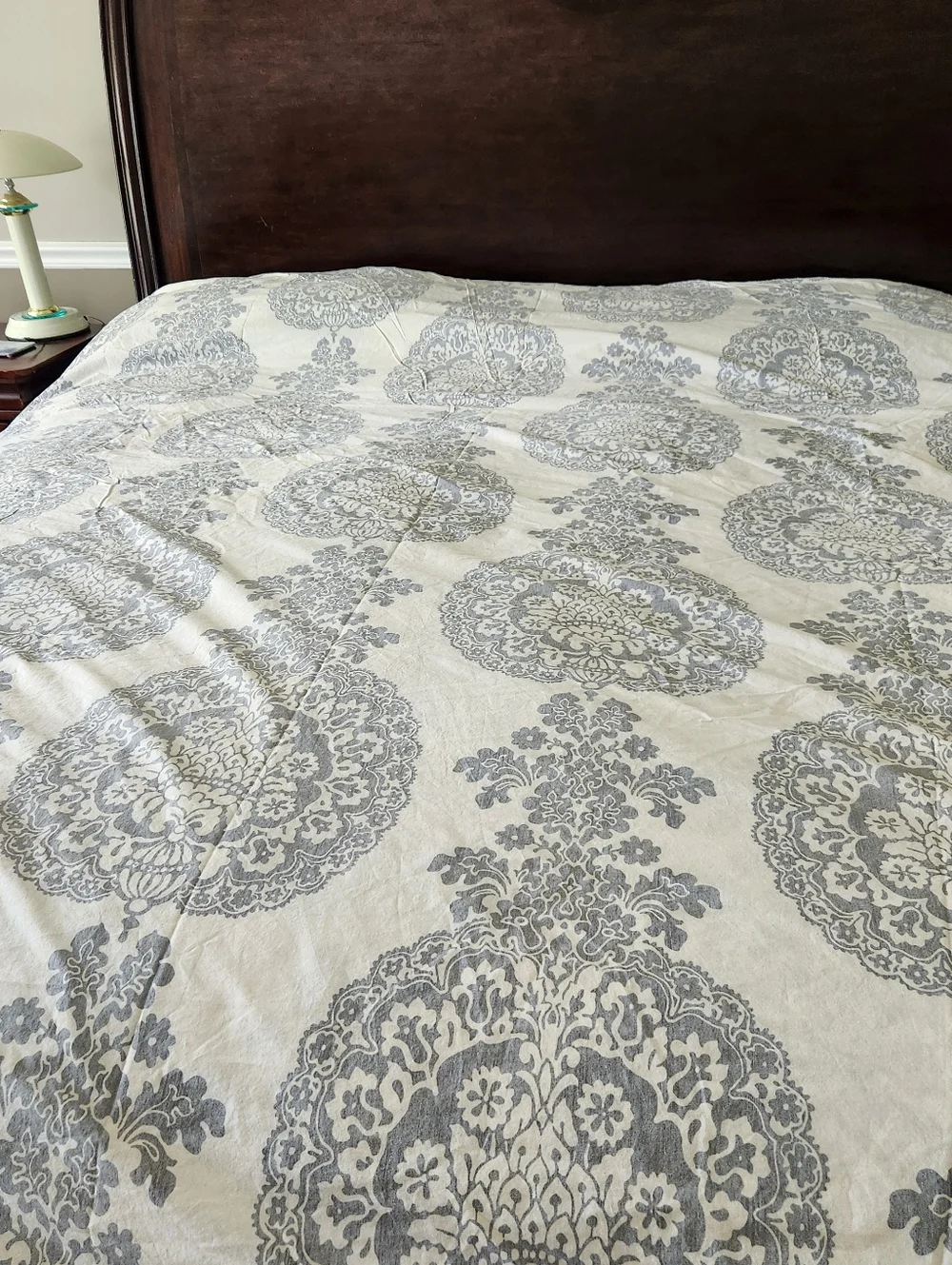 POTTERY BARN Lucianna Medallion Duvet Cover Full Queen Gray Cream Home Bedding